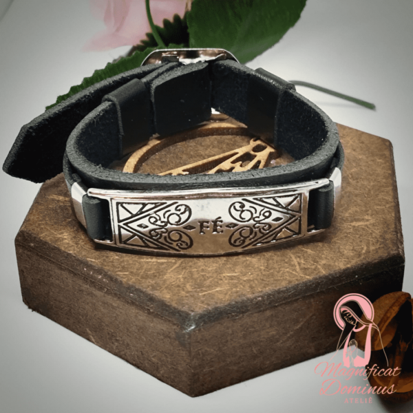 Pulseira couro escrito 